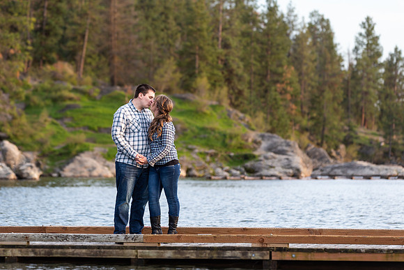 Chelsea & Mike Lind 2019